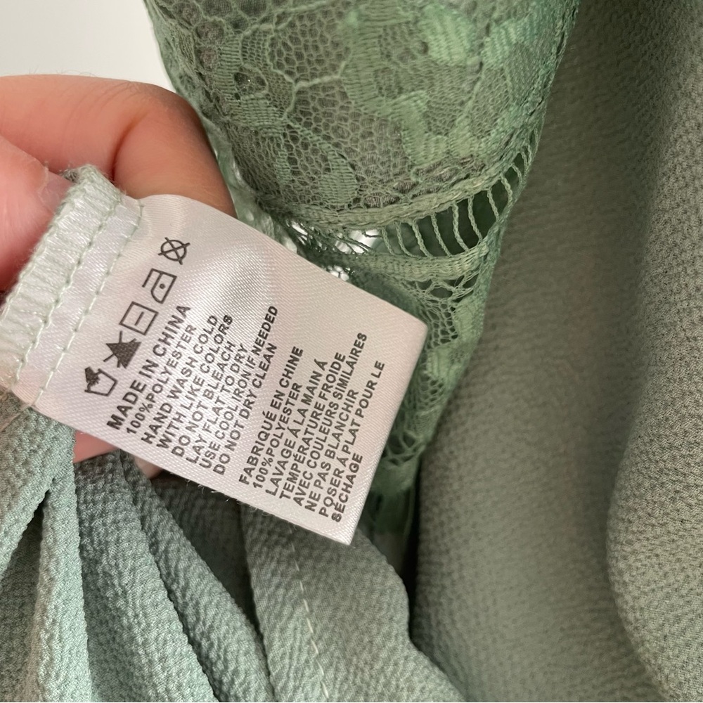 Paper crane pastel green cold shoulder top size small - Picture 8 of 8